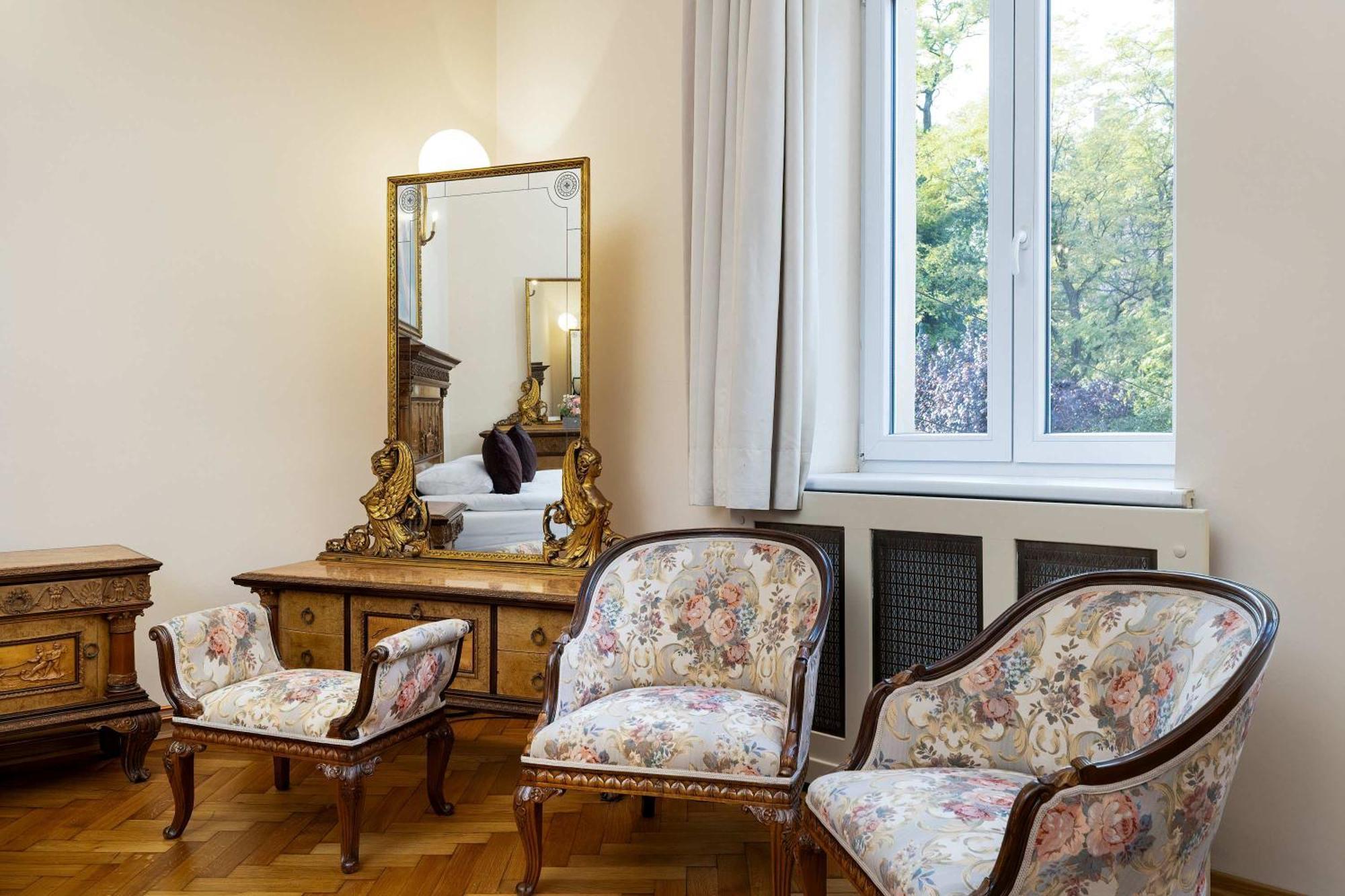 Apartment Efektowny I Przestronny W Centrum Krakowa Blisko Rynku I Parku By Renters Krakau
