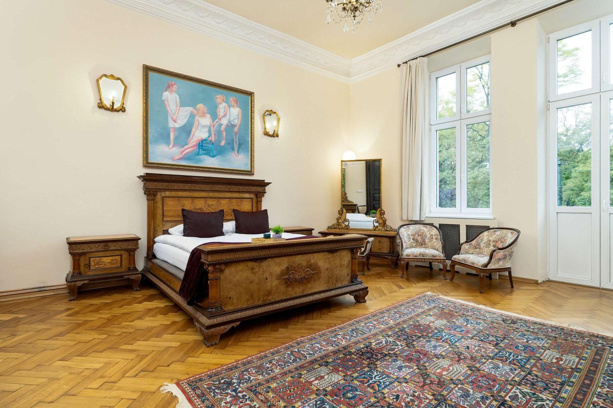 Efektowny I Przestronny W Centrum Krakowa Blisko Rynku I Parku By Renters Apartment Krakau